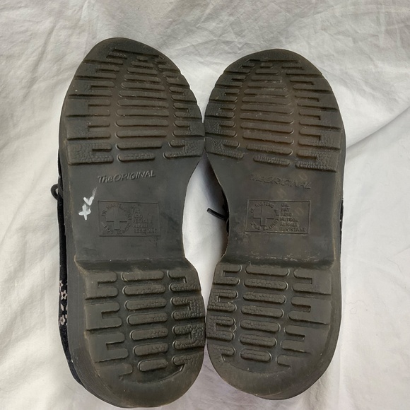Dr Martens Black Velvet Patterned Vegan Oxfords (women’s size 6) - Picture 7 of 8
